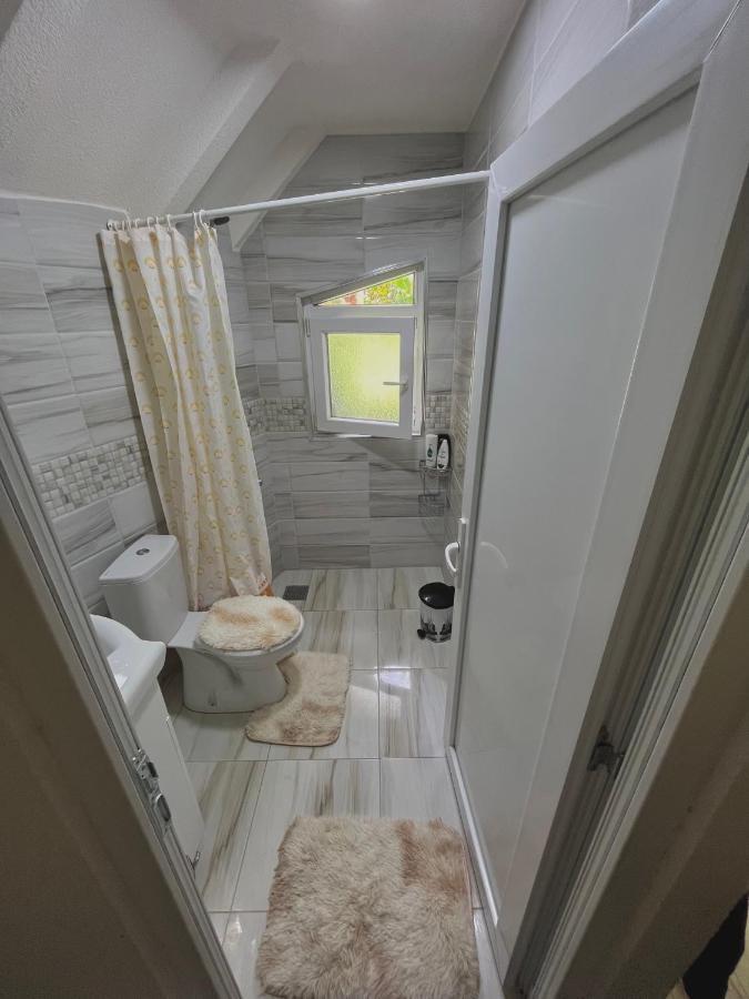 Guesthouse Gezim Selimaj Valbone Exterior foto
