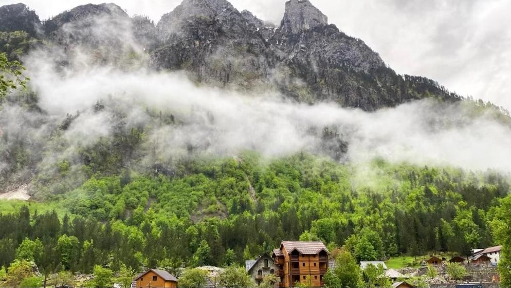 Guesthouse Gezim Selimaj Valbone Exterior foto