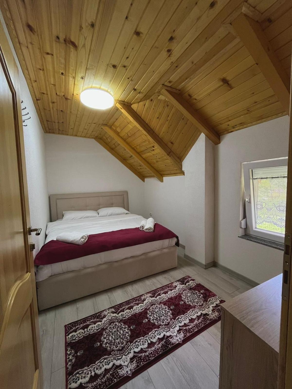 Guesthouse Gezim Selimaj Valbone Exterior foto