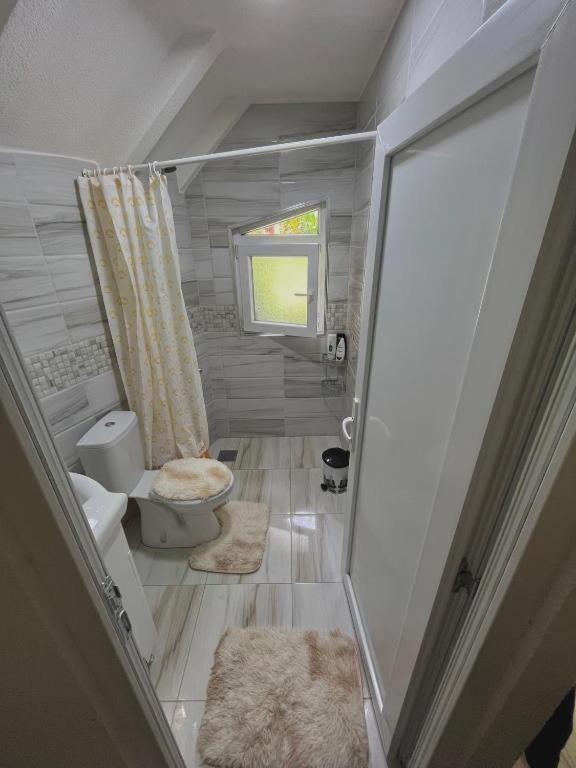 Guesthouse Gezim Selimaj Valbone Exterior foto